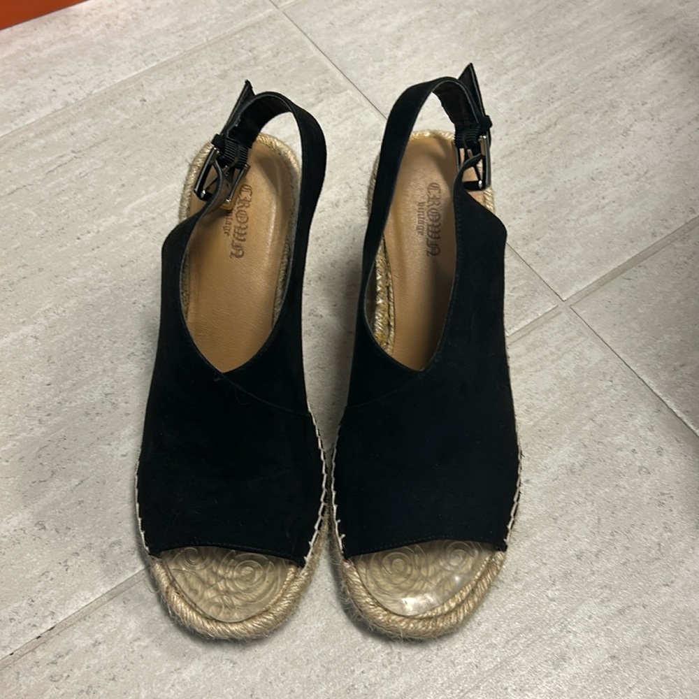 Crown vintage wedge heel